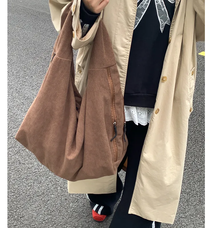 Corduroy square shoulder bag