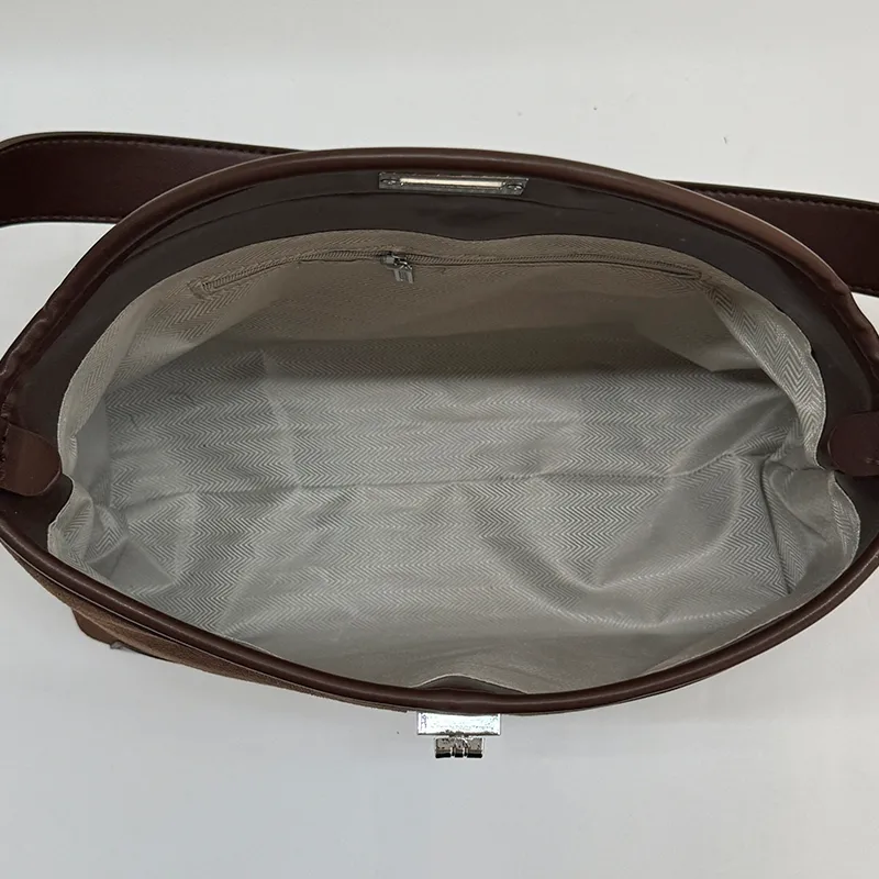 Old money women shoulder bag