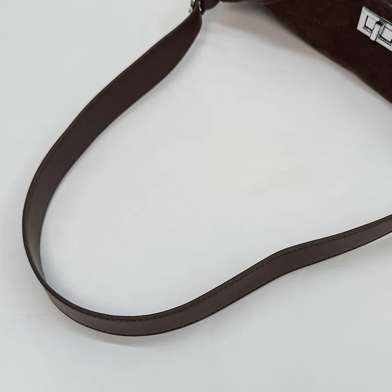 Old money women shoulder bag
