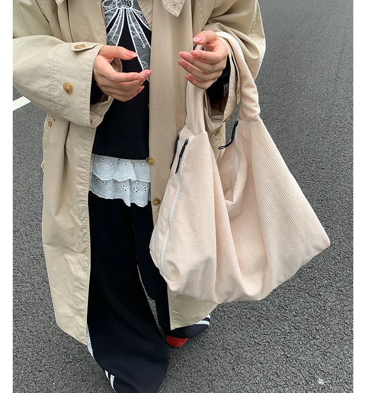 Corduroy square shoulder bag